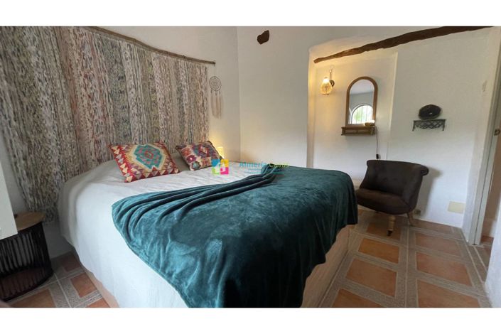 Image No.31-4 Bed Country House for sale