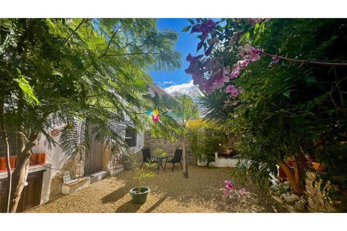 Image No.48-4 Bed Country House for sale