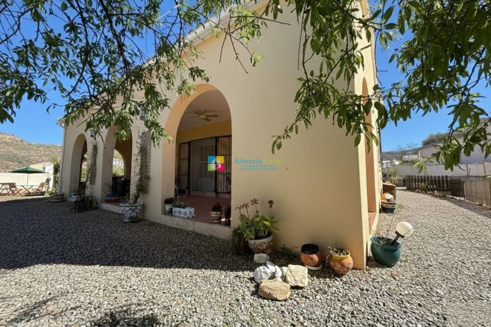 Image No.2-3 Bed Villa for sale