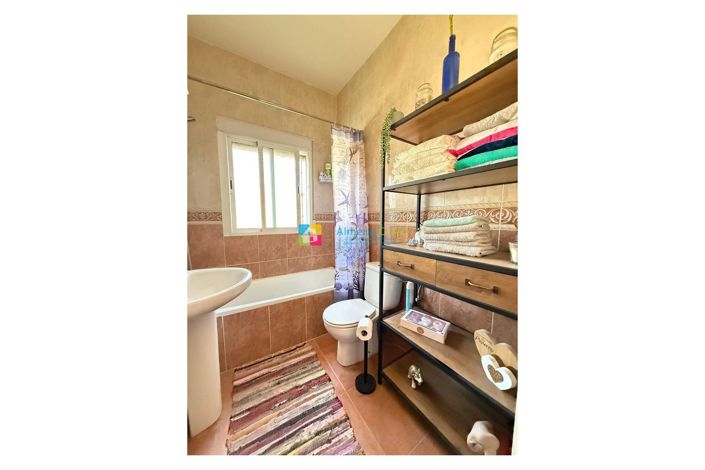 Image No.22-3 Bed Villa for sale