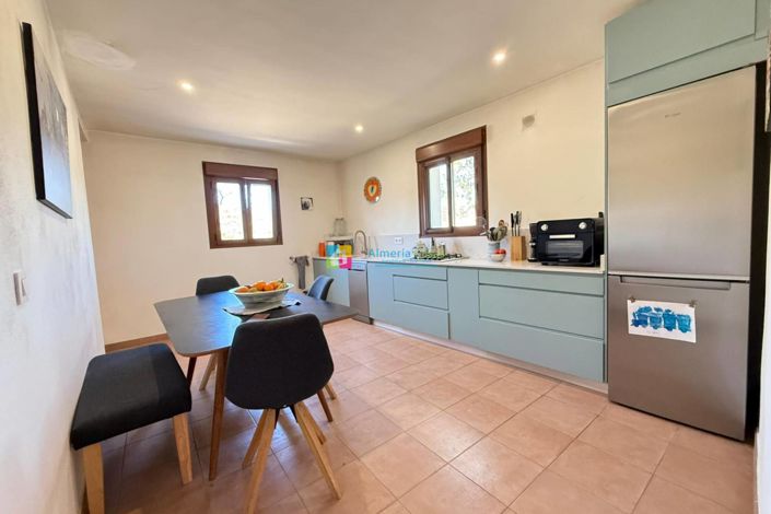 Image No.11-2 Bed Country House for sale