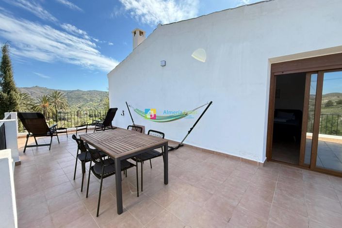 Image No.19-2 Bed Country House for sale