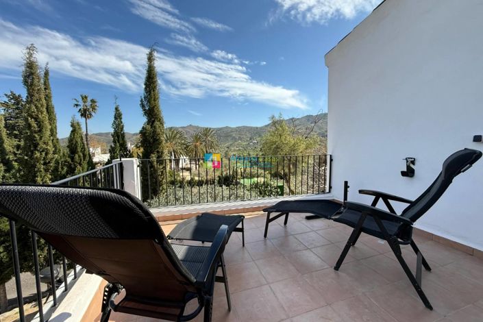 Image No.21-2 Bed Country House for sale