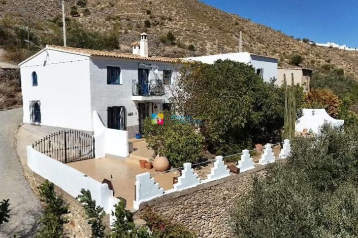 Image No.3-Maison de campagne de 7 chambres à vendre à Cantoria