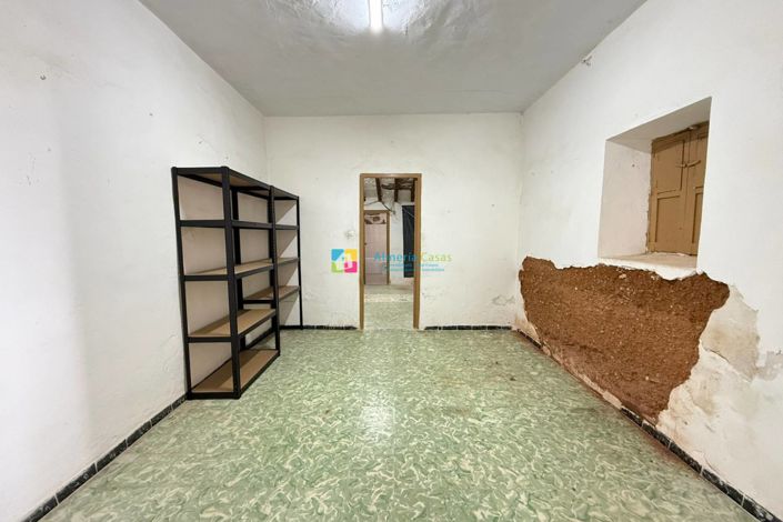 Image No.13-3 Bed Country House for sale