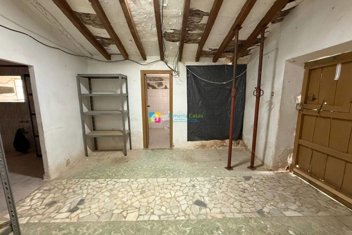 Image No.15-3 Bed Country House for sale