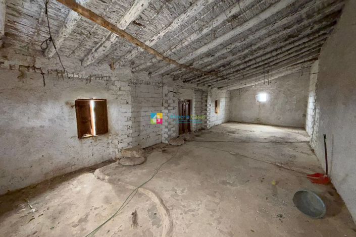 Image No.22-3 Bed Country House for sale