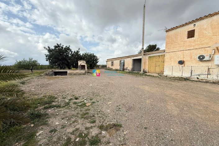 Image No.25-3 Bed Country House for sale