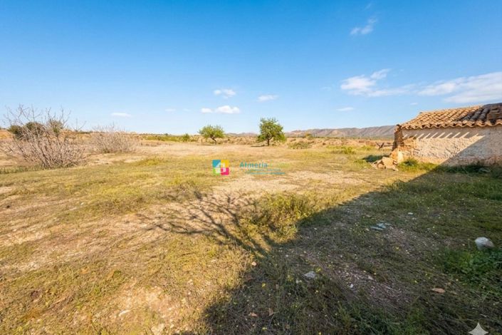 Image No.32-3 Bed Country House for sale