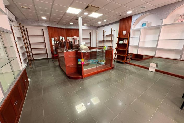 Image No.32-5 Bed Townhouse for sale