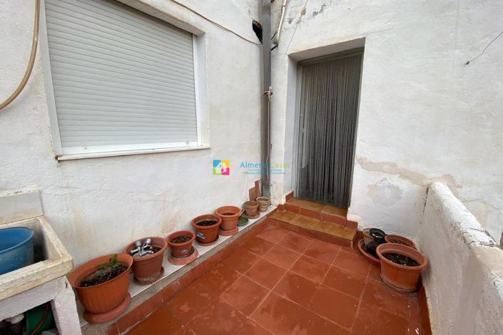 Image No.24-8 Bed Townhouse for sale