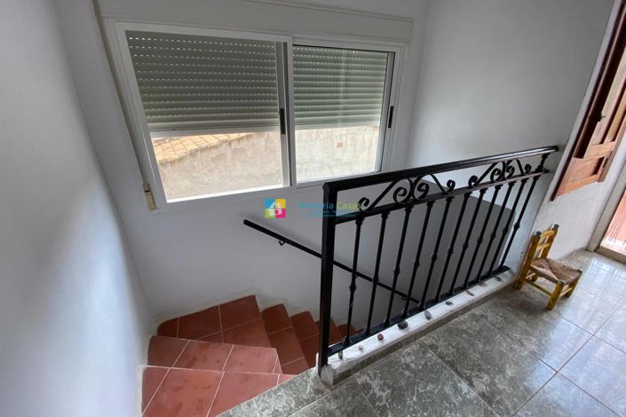 Image No.25-8 Bed Townhouse for sale