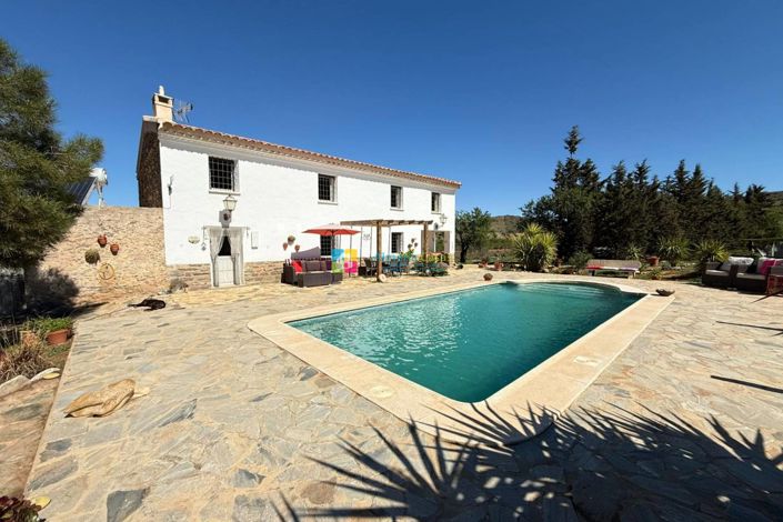 Image No.3-5 Bed Country House for sale