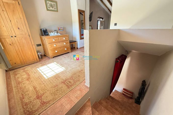 Image No.33-5 Bed Country House for sale