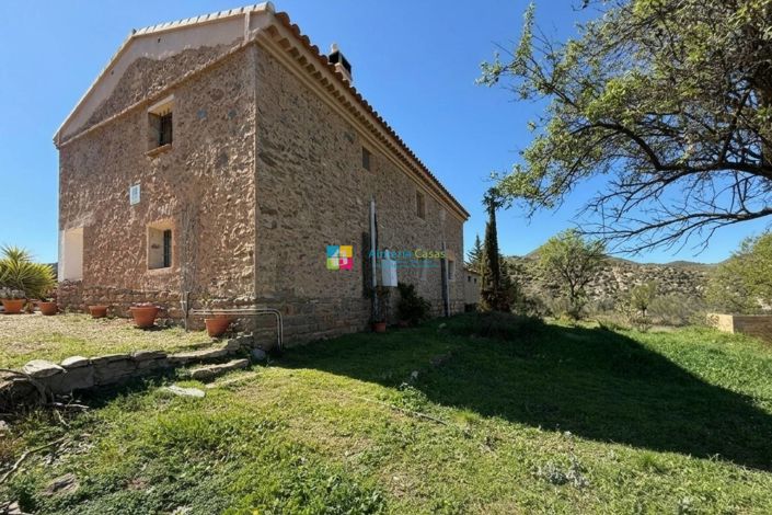 Image No.40-5 Bed Country House for sale