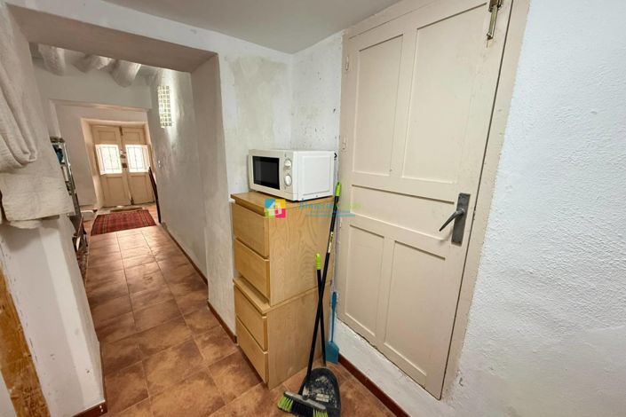 Image No.10-2 Bed Townhouse for sale