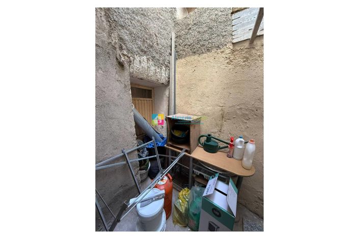 Image No.12-2 Bed Townhouse for sale