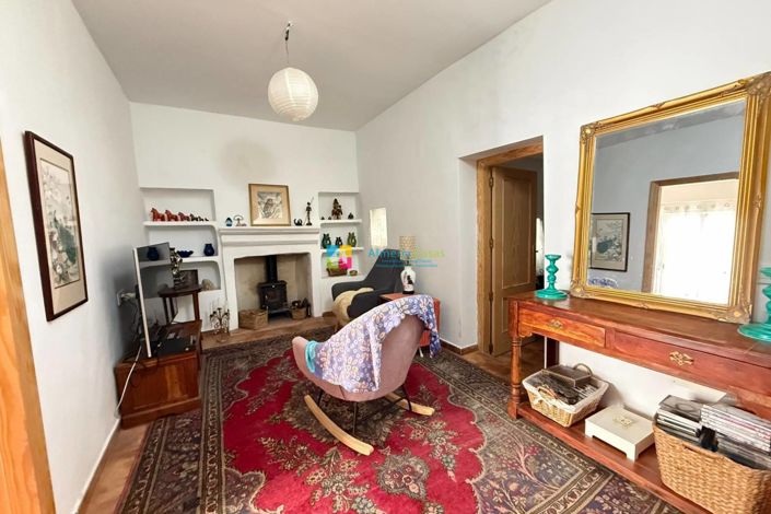 Image No.16-2 Bed Townhouse for sale