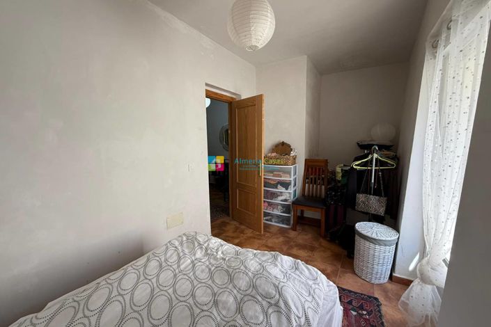 Image No.20-2 Bed Townhouse for sale