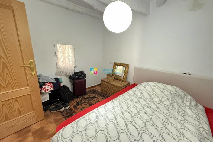 Image No.22-2 Bed Townhouse for sale