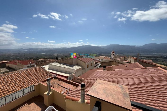 Image No.33-2 Bed Townhouse for sale