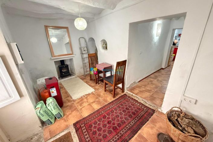 Image No.5-2 Bed Townhouse for sale