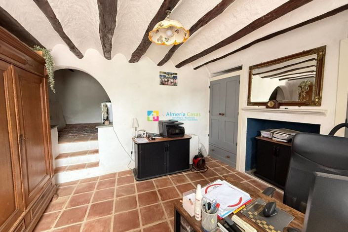 Image No.18-5 Bed Country House for sale