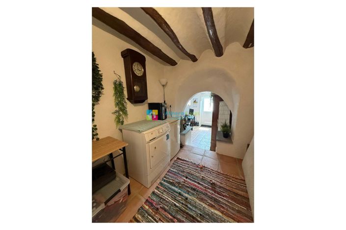 Image No.23-5 Bed Country House for sale