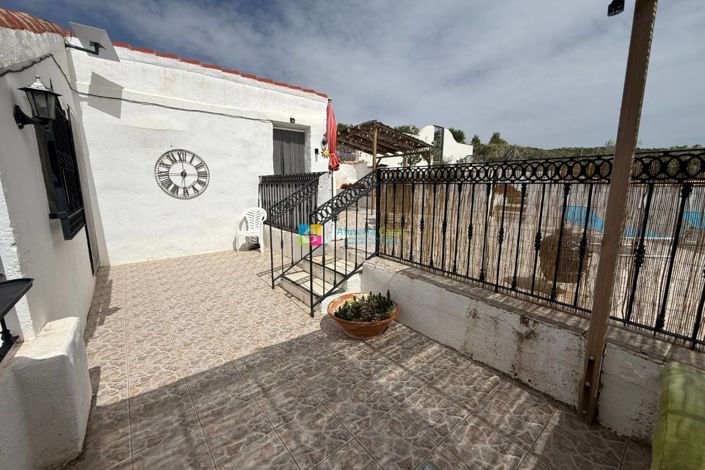 Image No.39-5 Bed Country House for sale