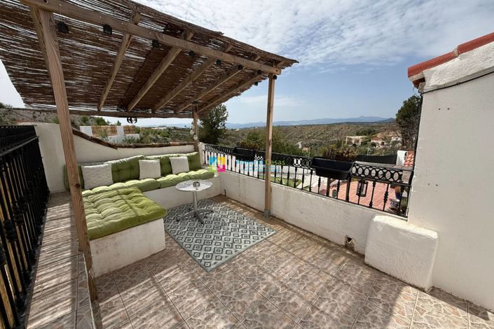 Image No.40-5 Bed Country House for sale