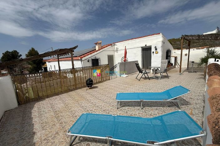 Image No.41-5 Bed Country House for sale
