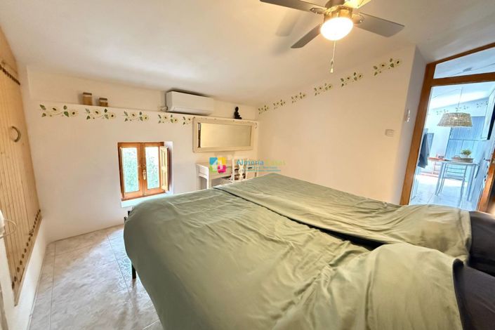 Image No.48-5 Bed Country House for sale