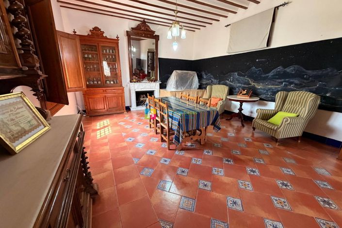 Image No.11-4 Bed Villa for sale