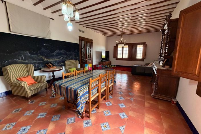 Image No.12-4 Bed Villa for sale