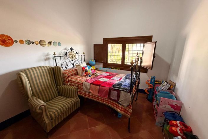 Image No.18-4 Bed Villa for sale