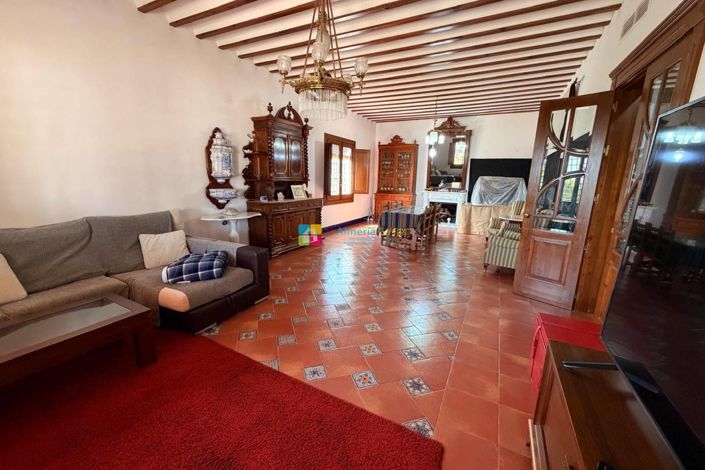 Image No.9-4 Bed Villa for sale