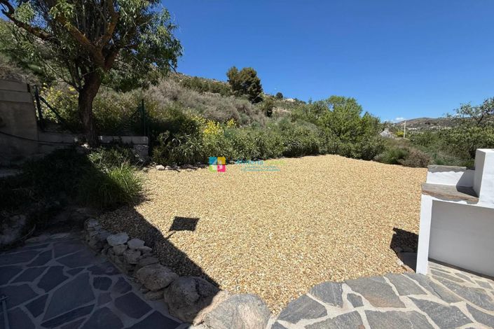 Image No.26-3 Bed Country House for sale