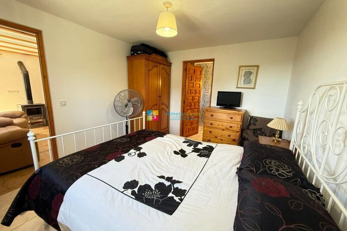 Image No.6-3 Bed Country House for sale