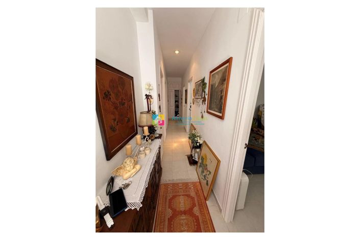 Image No.20-5 Bed Townhouse for sale