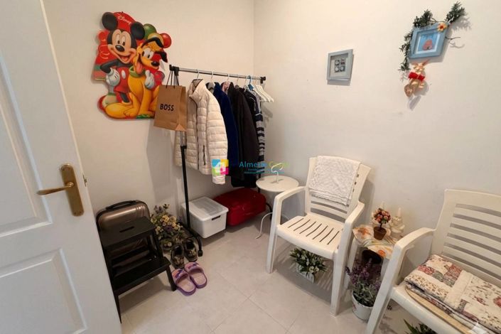 Image No.22-5 Bed Townhouse for sale