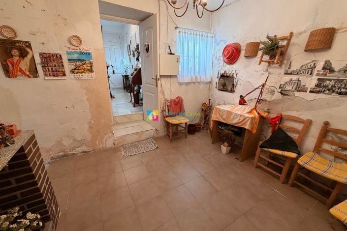 Image No.4-5 Bed Townhouse for sale