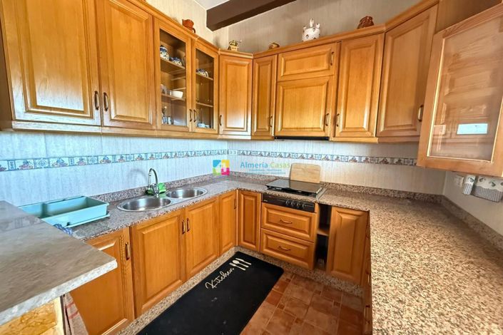 Image No.10-2 Bed Country House for sale