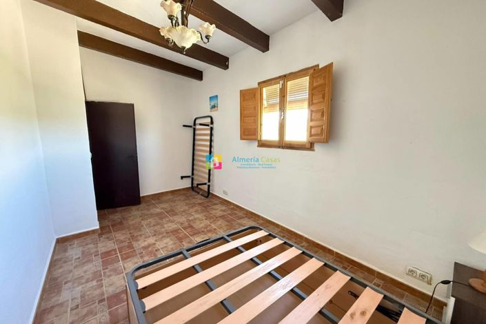 Image No.15-2 Bed Country House for sale