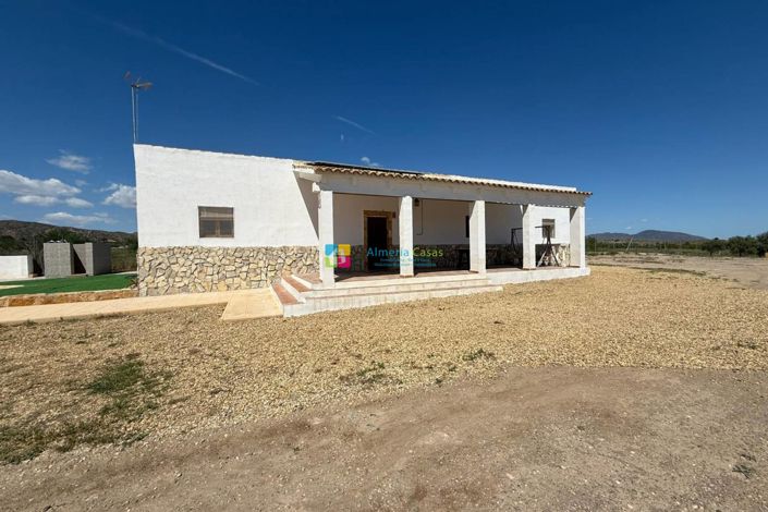 Image No.18-2 Bed Country House for sale