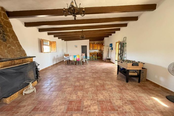 Image No.6-2 Bed Country House for sale