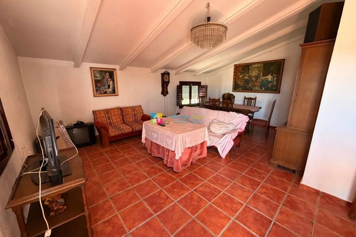 Image No.11-5 Bed Country House for sale