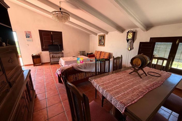 Image No.12-5 Bed Country House for sale