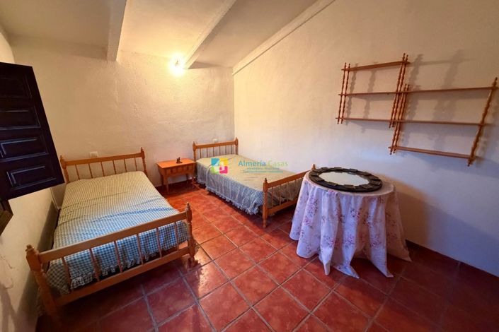 Image No.27-5 Bed Country House for sale