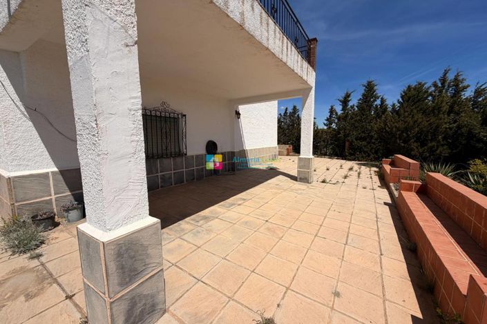 Image No.4-5 Bed Country House for sale