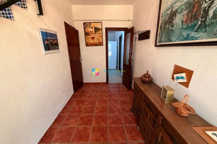 Image No.6-5 Bed Country House for sale